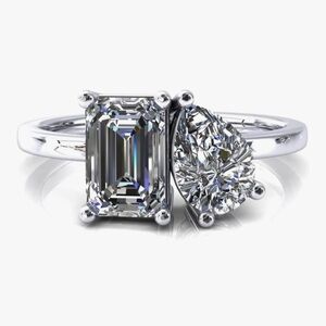Emerald & Pear Cut Toi Et Moi Moissanite Engagement Ring